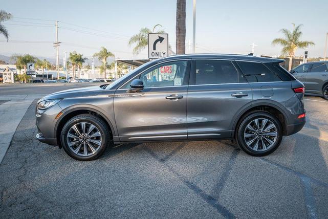 Photo of 2022 Asher Gray Metallic Clearcoat Lincoln Corsair