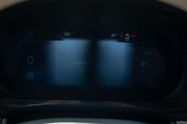 Photo of 2025 Crystal White Metallic Volvo XC60 Plug-In Hybrid
