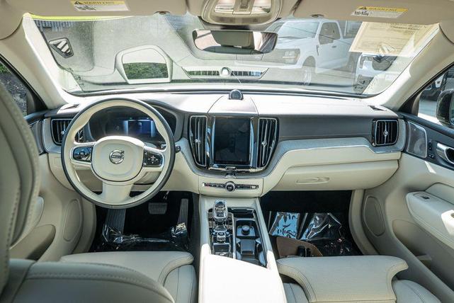 Photo of 2025 Crystal White Metallic Volvo XC60 Plug-In Hybrid