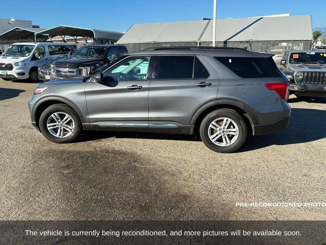 Photo of 2024 Carbonized Gray Metallic Ford Explorer