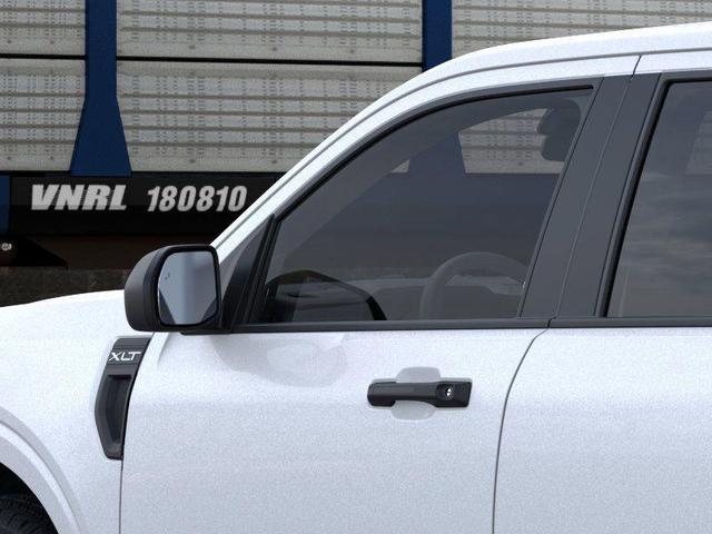 Photo of 2025 Space White Metallic Ford Maverick