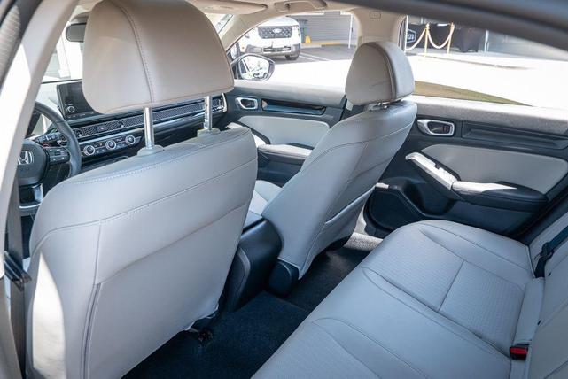 Photo of 2023 Gray Honda Civic