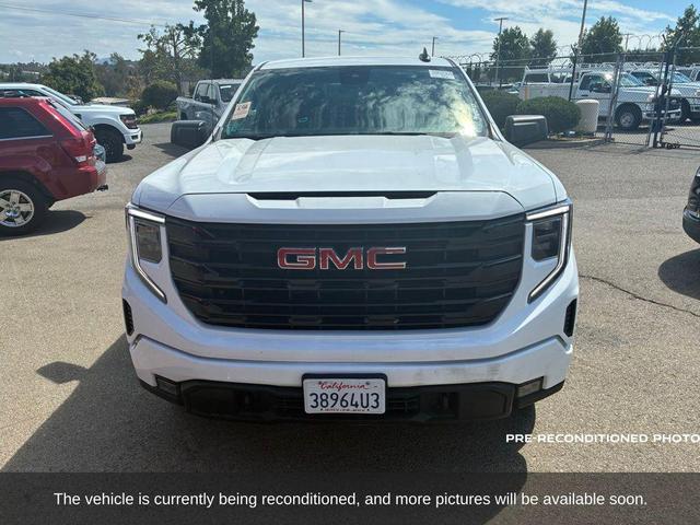 Photo of 2023 Summit White GMC Sierra 1500