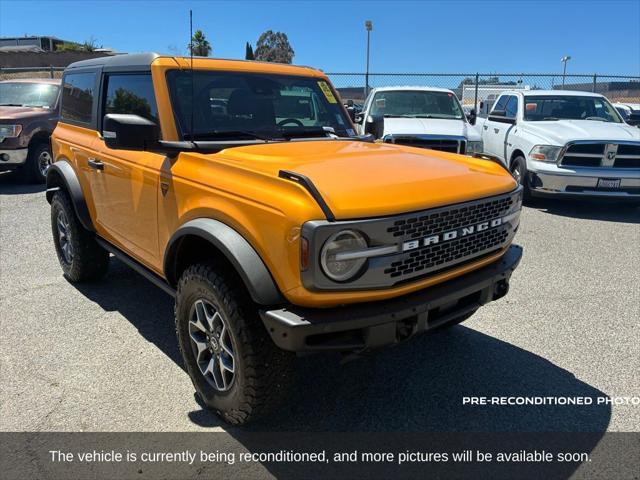Photo of 2022 Orange Metallic Ford Bronco