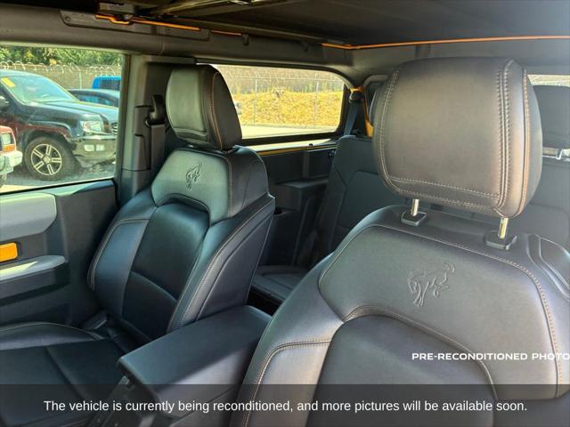 Photo of 2022 Orange Metallic Ford Bronco
