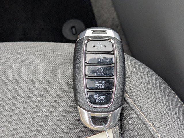 Photo of 2025 Ecotronic Gray Hyundai ELANTRA