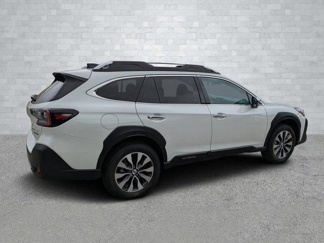 Photo of 2025 Crystal White Pearl Subaru Outback