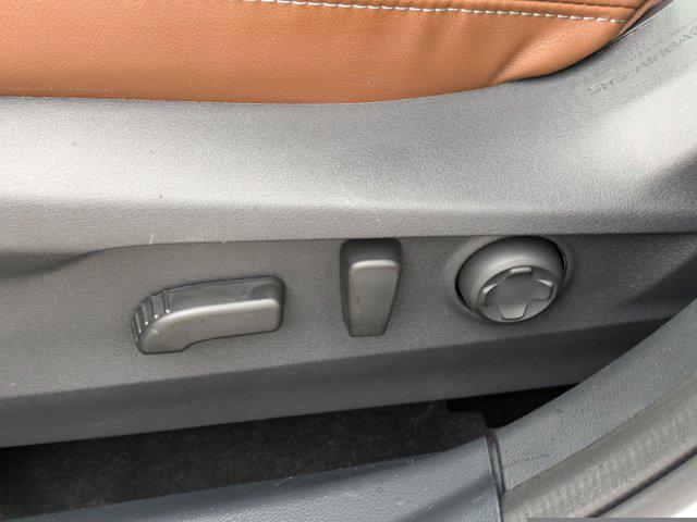 Photo of 2025 Crystal White Pearl Subaru Outback