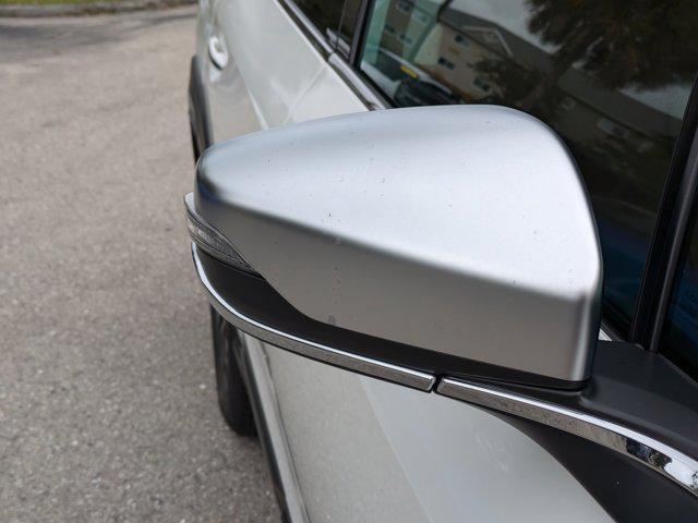 Photo of 2025 Crystal White Pearl Subaru Outback