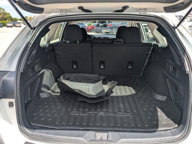 Photo of 2024 Crystal White Pearl Subaru Outback