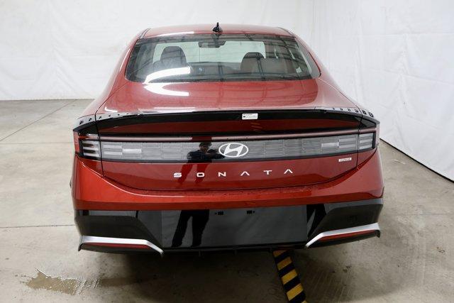 Photo of 2025 Red Hyundai SONATA Hybrid