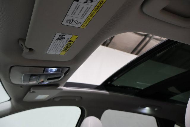 Photo of 2025 Serenity White Pearl Hyundai TUCSON