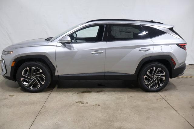 Photo of 2025 Shimmering Silver Hyundai TUCSON