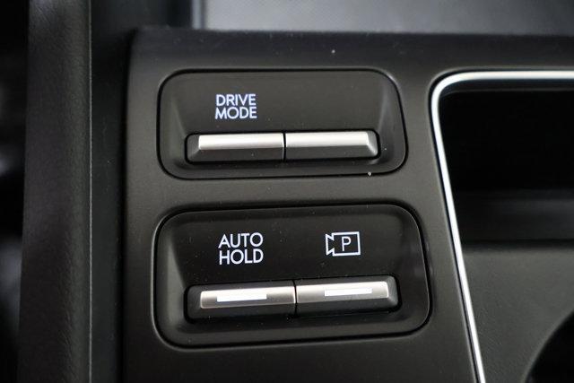 Photo of 2025 Silver Hyundai SONATA Hybrid