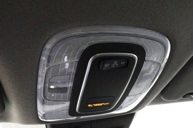 Photo of 2025 Fluid Metallic Hyundai ELANTRA