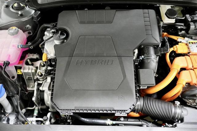 Photo of 2025 Amazon Gray Hyundai ELANTRA HEV