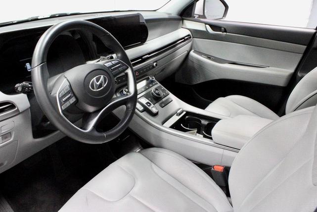 Photo of 2024 Silver Hyundai PALISADE