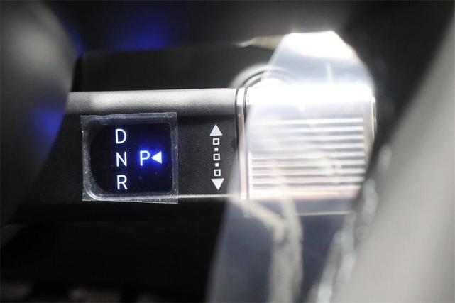 Photo of 2025 White Hyundai SONATA Hybrid