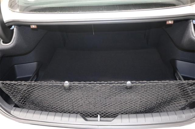 Photo of 2025 White Hyundai SONATA Hybrid