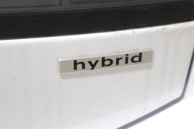 Photo of 2025 White Hyundai SONATA Hybrid