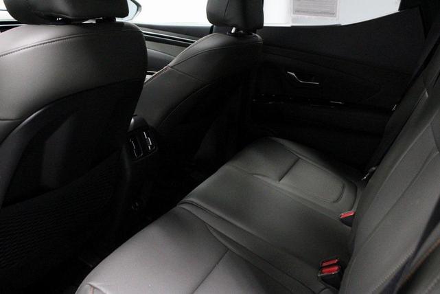 Photo of 2024 Phantom Black Hyundai SANTA CRUZ
