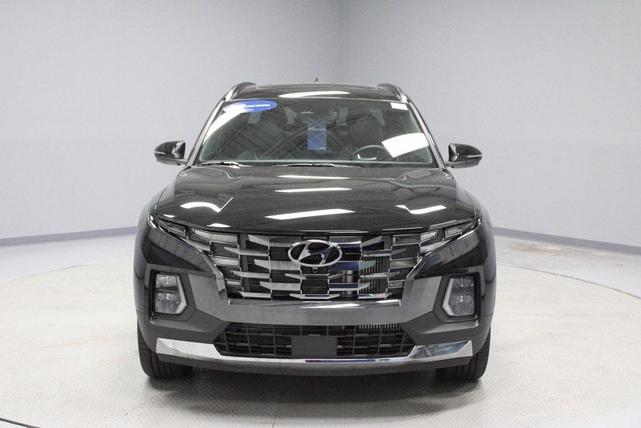 Photo of 2024 Phantom Black Hyundai SANTA CRUZ
