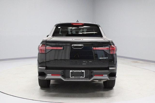 Photo of 2024 Phantom Black Hyundai SANTA CRUZ