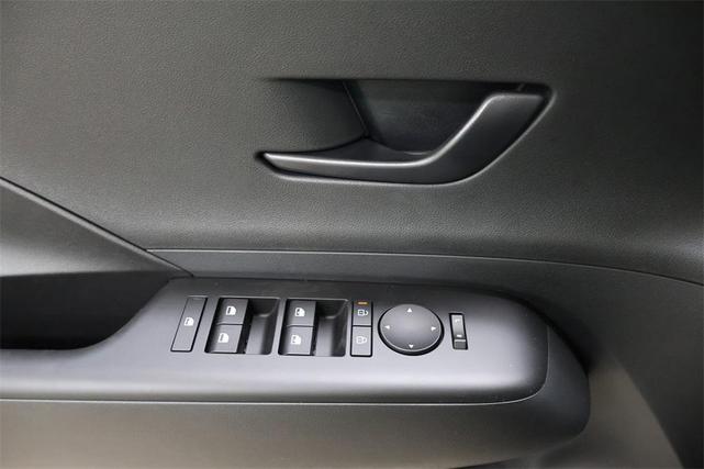Photo of 2026 Gray Pearl Hyundai KONA
