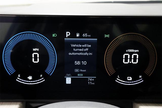 Photo of 2025 Silver Hyundai SONATA Hybrid
