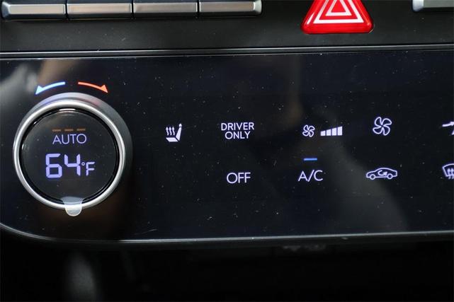 Photo of 2025 Black Hyundai SONATA Hybrid