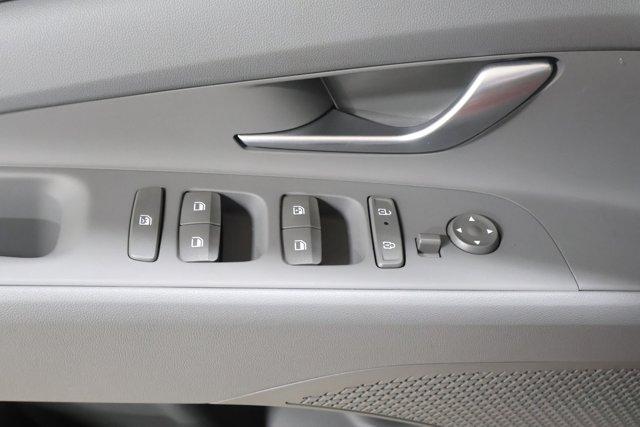 Photo of 2025 Red Hyundai ELANTRA
