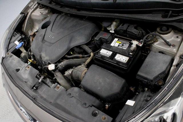 Photo of 2013 Mocha Bronze Hyundai Accent