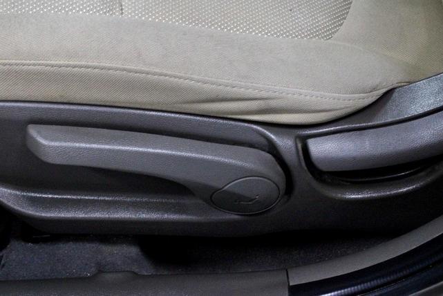 Photo of 2013 Mocha Bronze Hyundai Accent