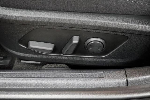 Photo of 2025 Blue Hyundai SONATA Hybrid