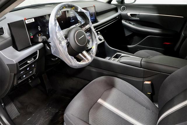 Photo of 2025 Blue Hyundai SONATA Hybrid