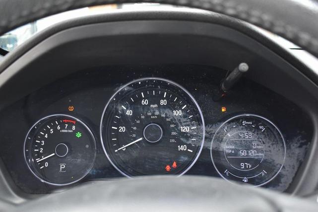 Photo of 2022 Platinum White Pearl Honda HR-V