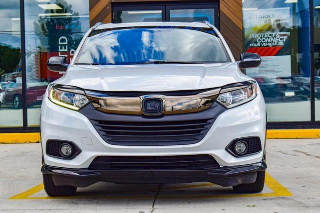 Photo of 2022 Platinum White Pearl Honda HR-V