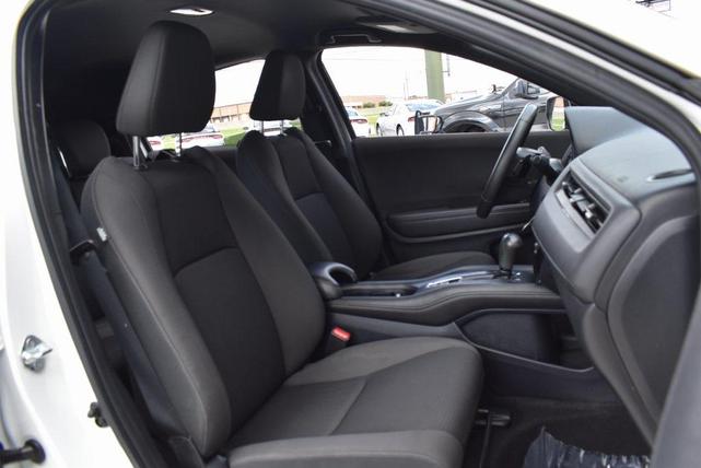 Photo of 2022 Platinum White Pearl Honda HR-V