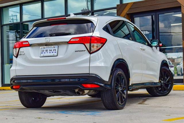Photo of 2022 Platinum White Pearl Honda HR-V