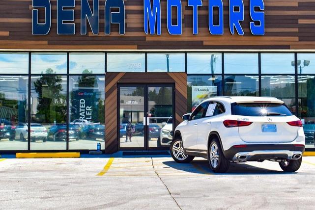 Photo of 2021 White Mercedes-Benz GLA 250