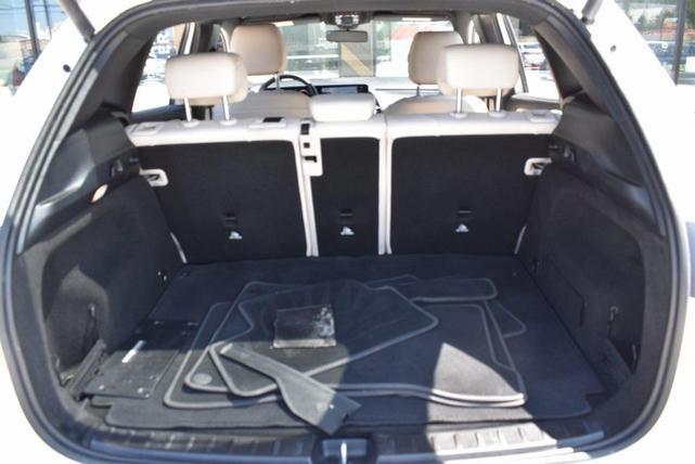 Photo of 2021 White Mercedes-Benz GLA 250
