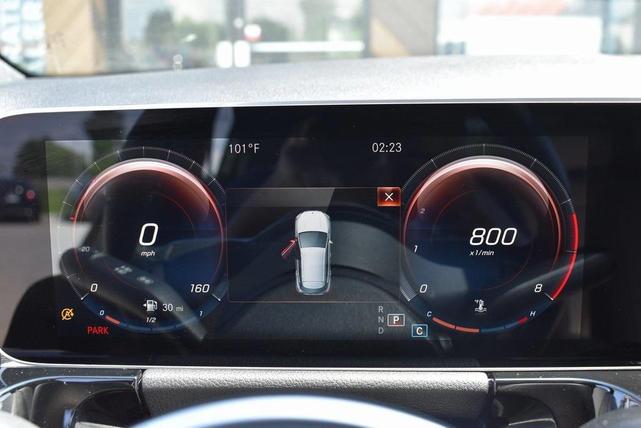 Photo of 2021 White Mercedes-Benz GLA 250
