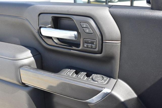 Photo of 2022 Onyx Black GMC Sierra 2500
