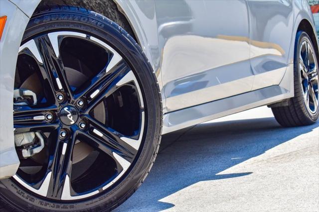 Photo of 2024 Wolf Gray Kia K5