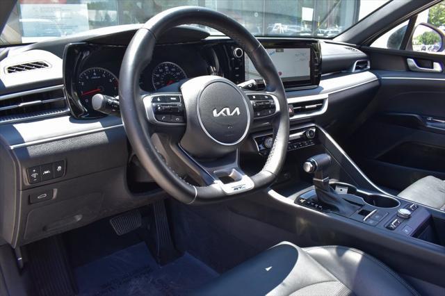 Photo of 2024 Wolf Gray Kia K5