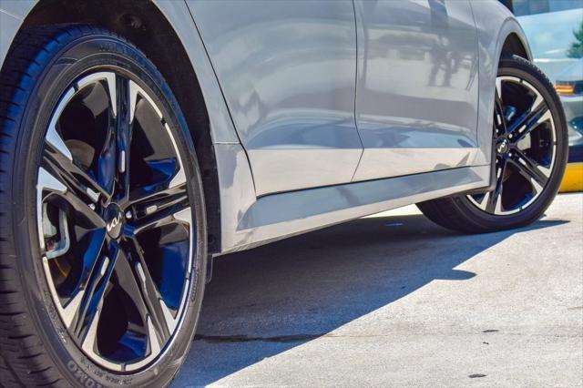Photo of 2024 Wolf Gray Kia K5