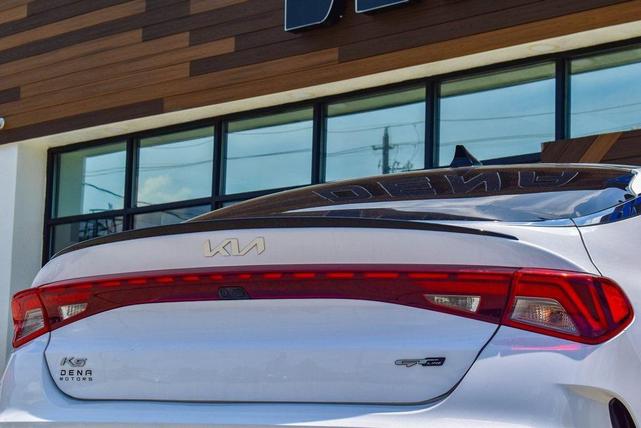 Photo of 2022 Glacial White Pearl Kia K5