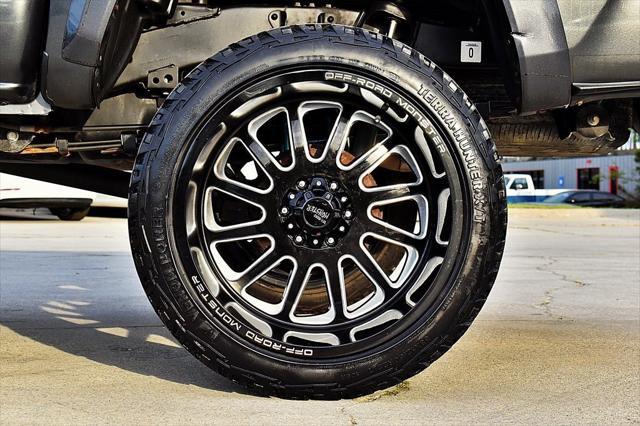 Photo of 2019 Gray Toyota Tacoma