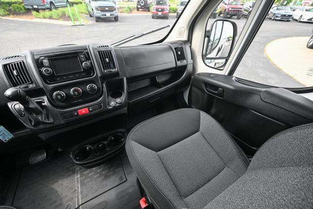 Photo of 2016 Bright White Clearcoat RAM ProMaster 1500