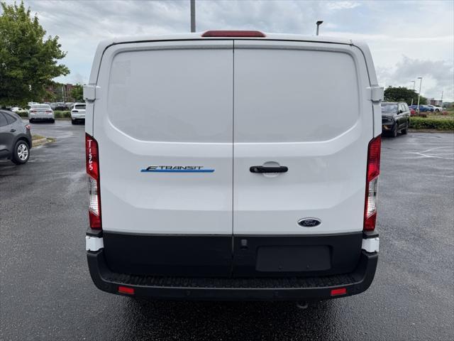 Photo of 2025 Oxford White Ford Transit-350